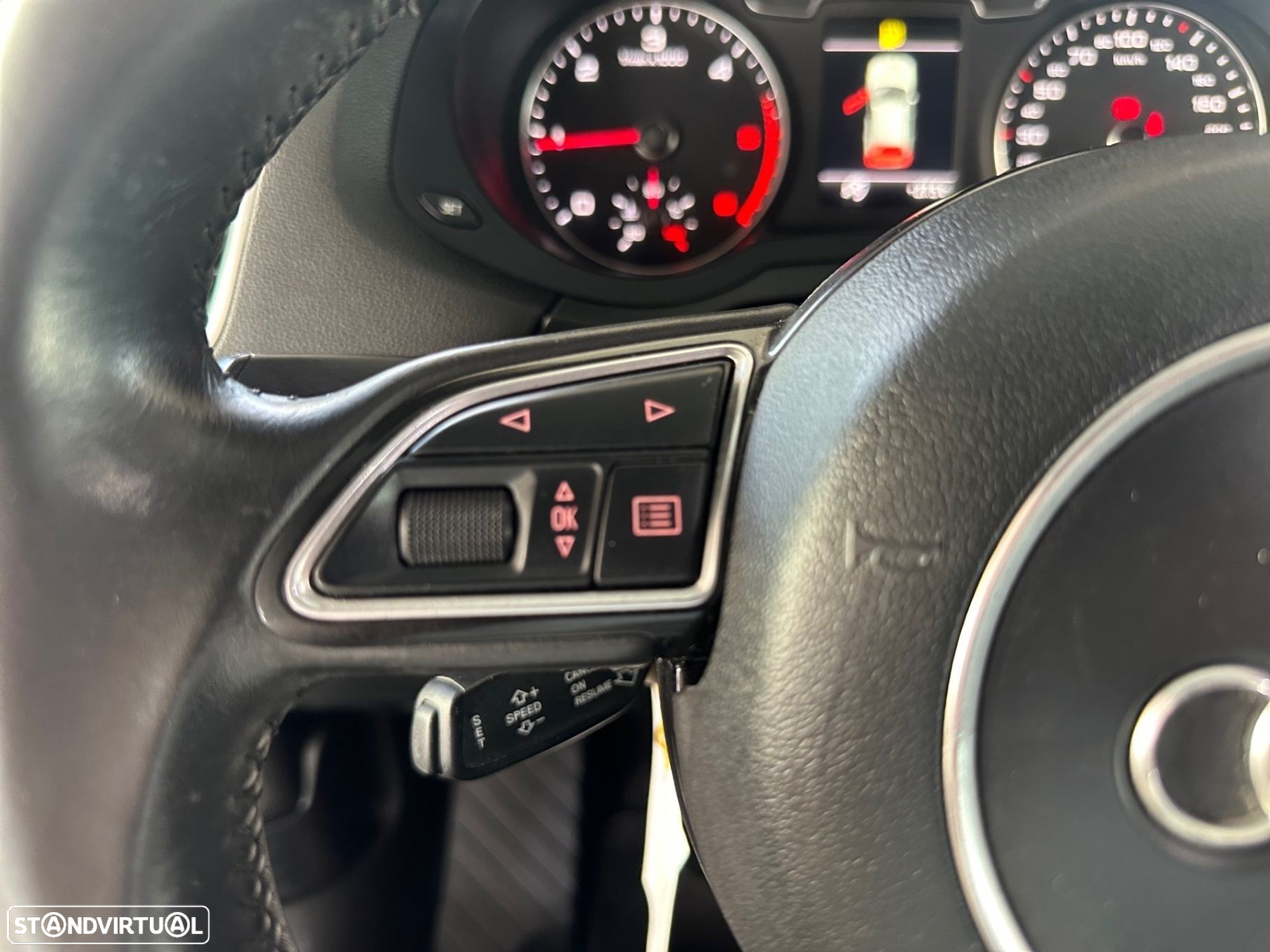 Audi Q3 2.0 TDI S-line - 13