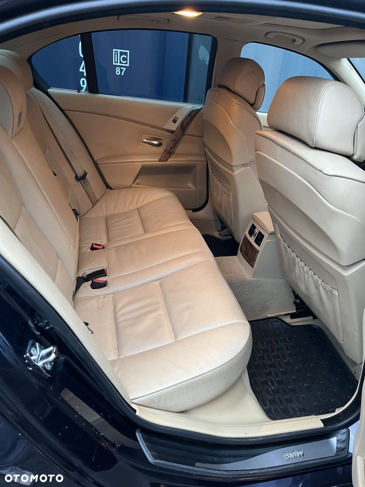 BMW Seria 5 ver-530d - 28