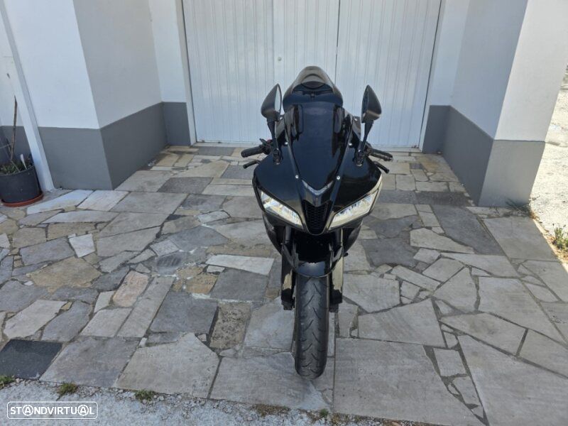 Honda CBR - 12