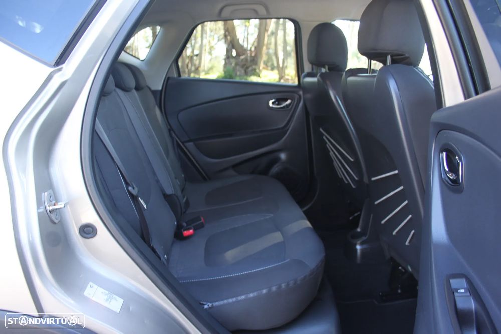 Renault Captur 1.5 dCi Exclusive - 23