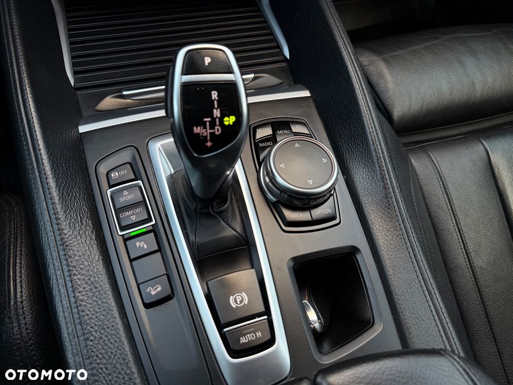 BMW X6 xDrive30d - 33
