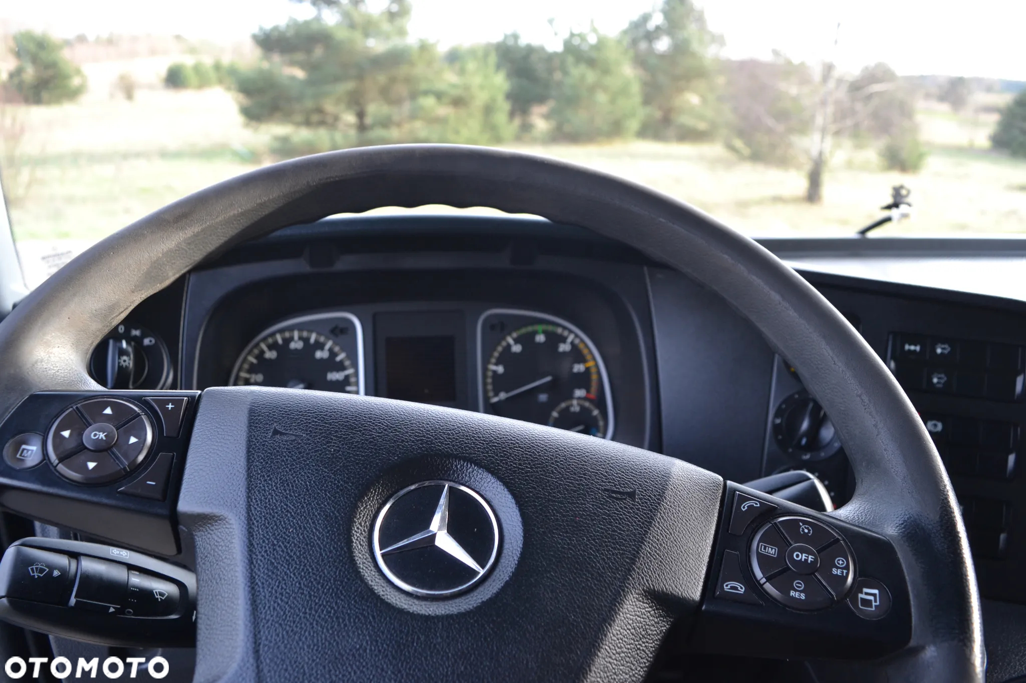 Mercedes-Benz Atego 1221 1224 Nowy 3-stronny WYWROT Kiper WYWROTKA Manual Blokada mostu TGL TGM - 22