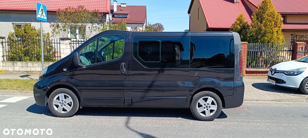 Opel Vivaro - 8