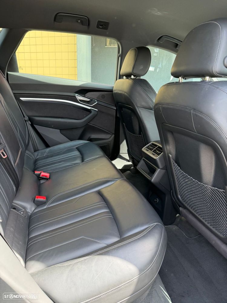 Audi e-tron 55 quattro S line - 22