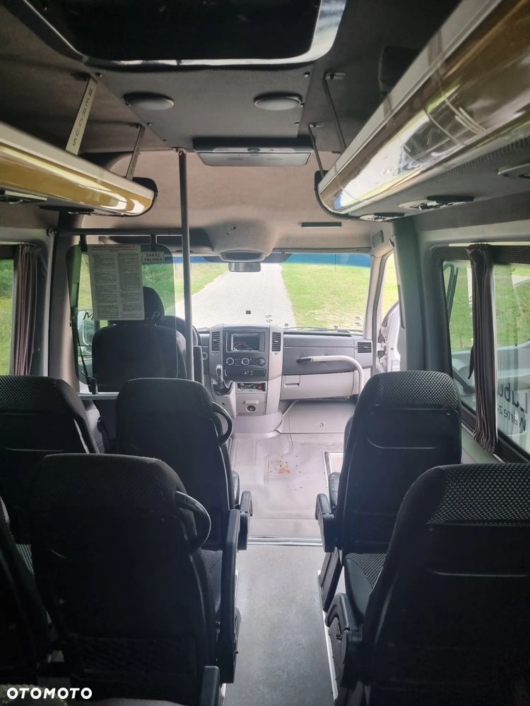Mercedes-Benz Sprinter - 16