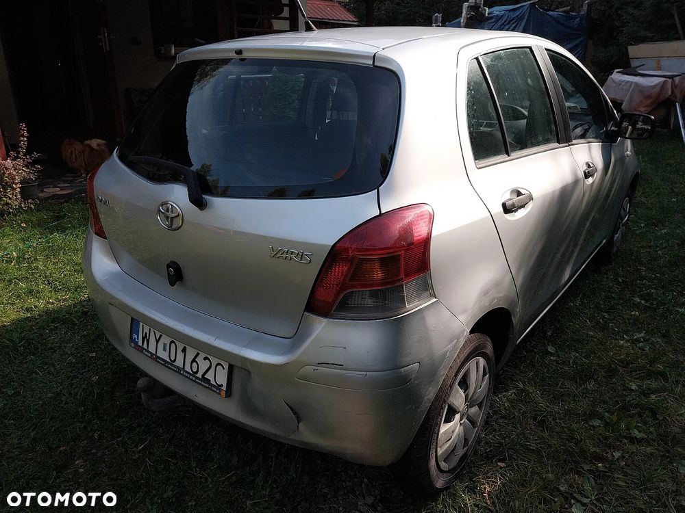Toyota Yaris 2009 photo 4