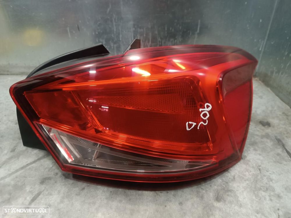 FAROLIM TRASEIRO DIREITO SEAT IBIZA 6P1 - 1