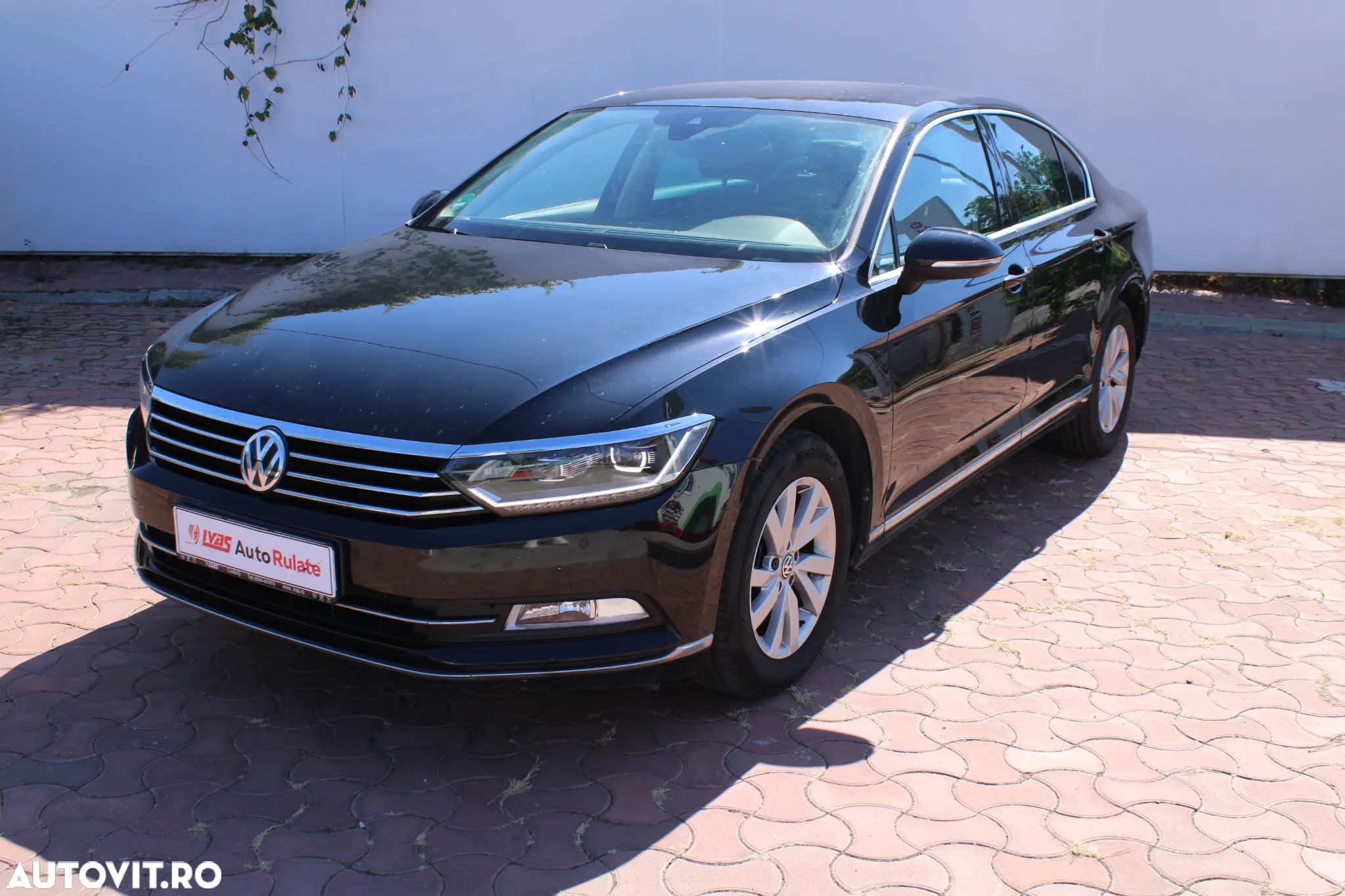 Volkswagen Passat 2.0 TDI (BlueMotion Technology) Highline - 1