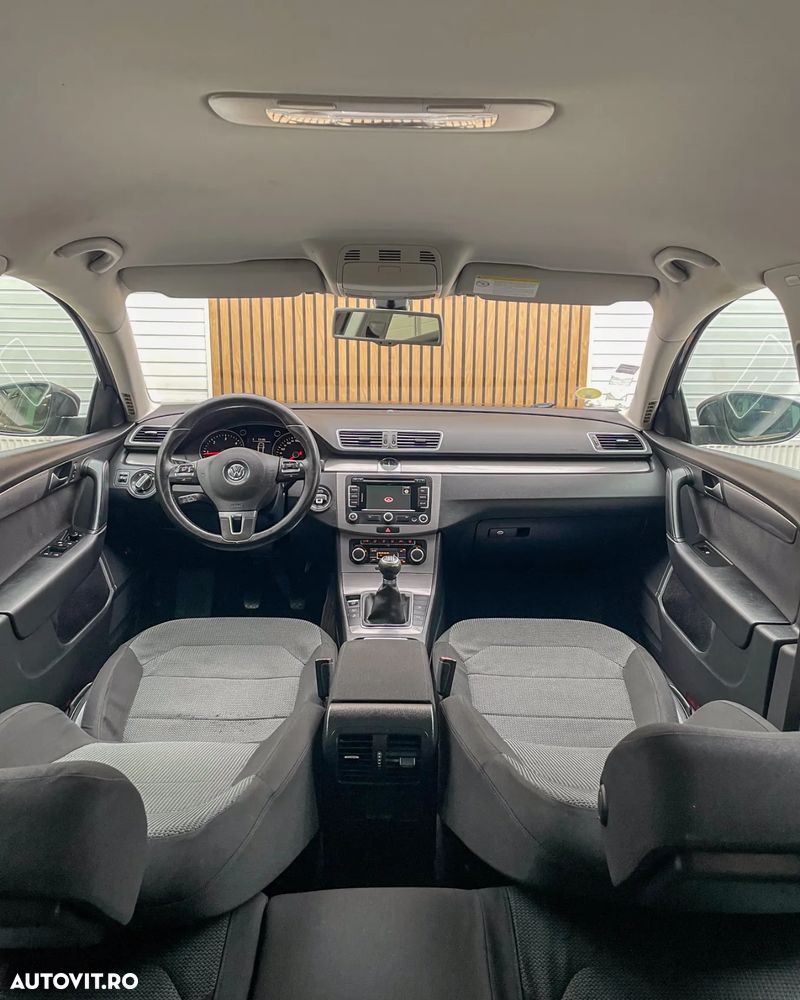 Volkswagen Passat Variant 2.0 Blue TDI SCR Comfortline - 8