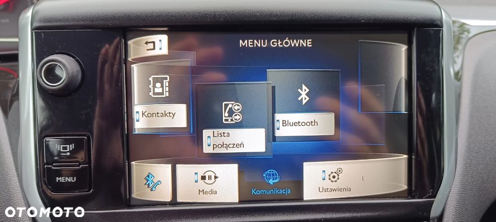 Peugeot 208 - 19