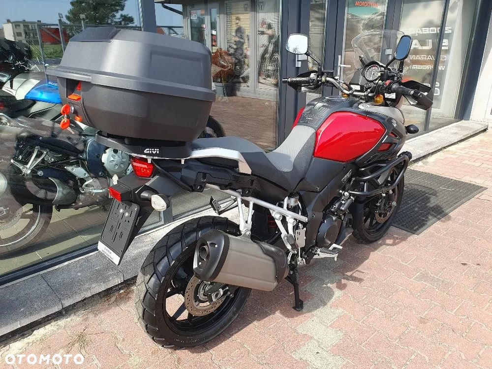 Suzuki DL - 28