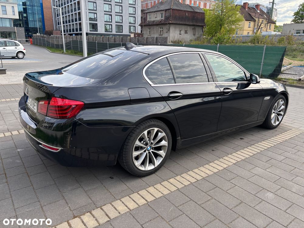 BMW Seria 5 520d xDrive Luxury Line - 7