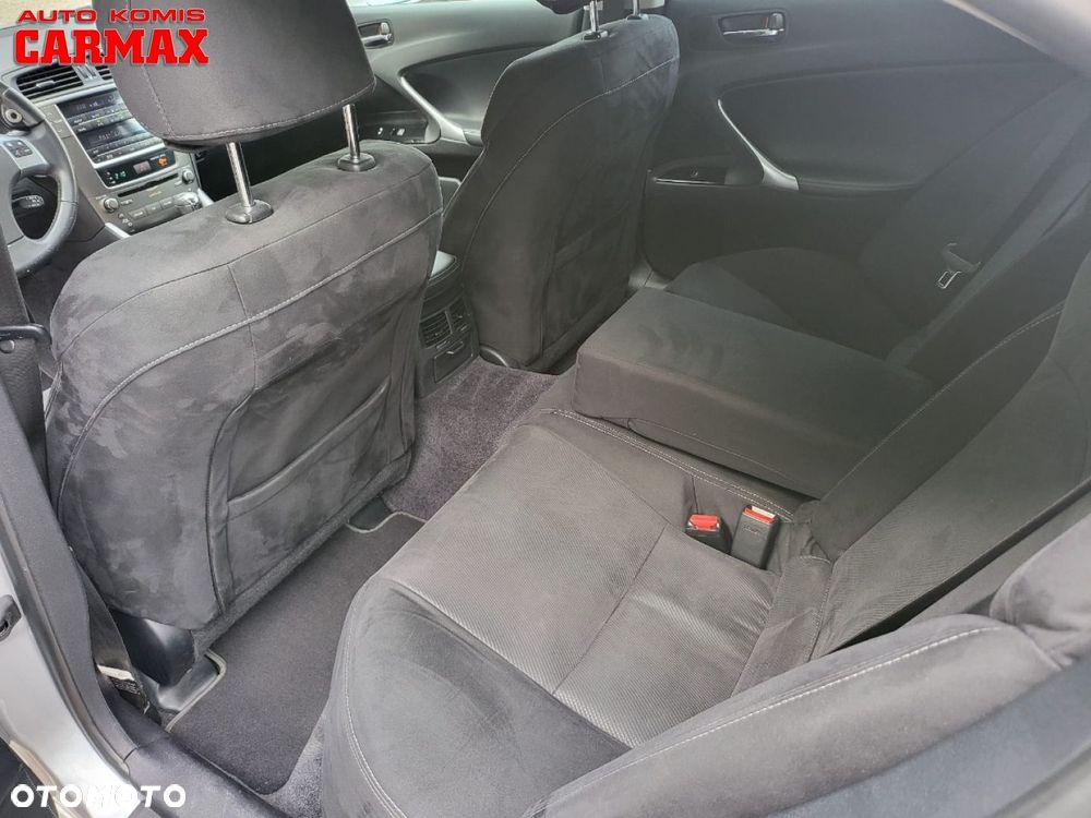 Lexus IS - 24