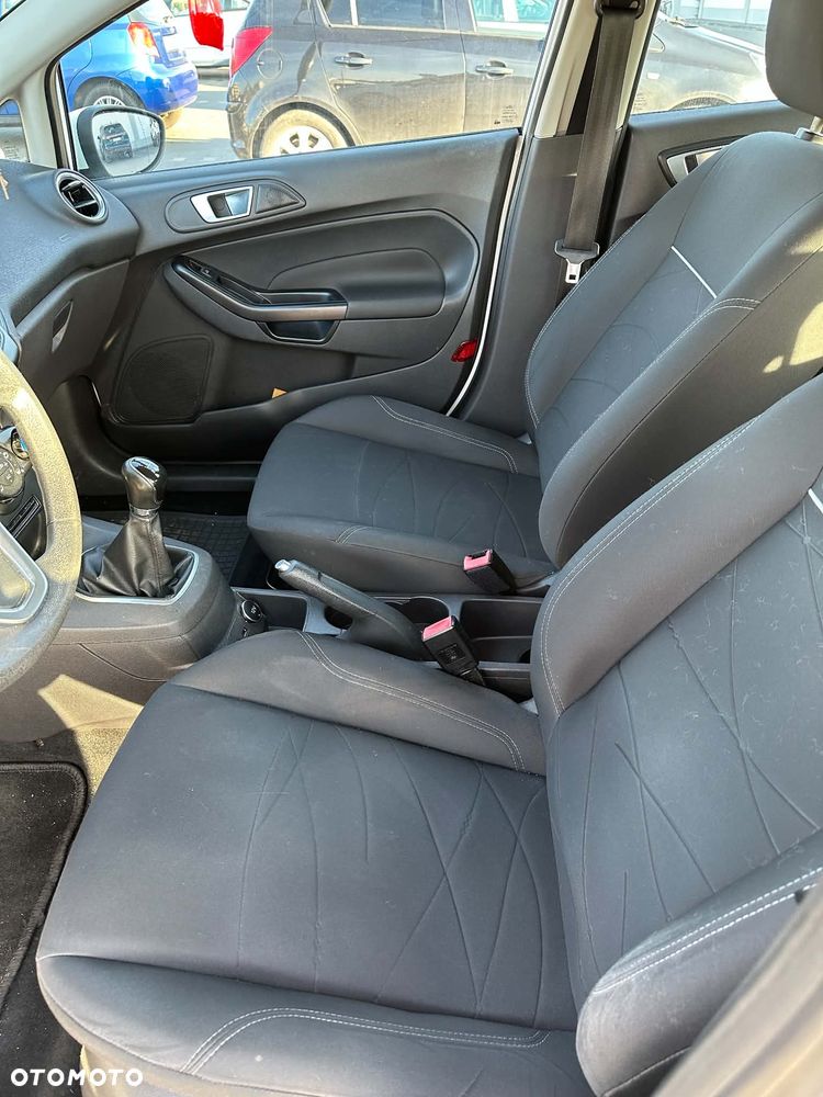 Ford Fiesta 1.4 Ghia - 15