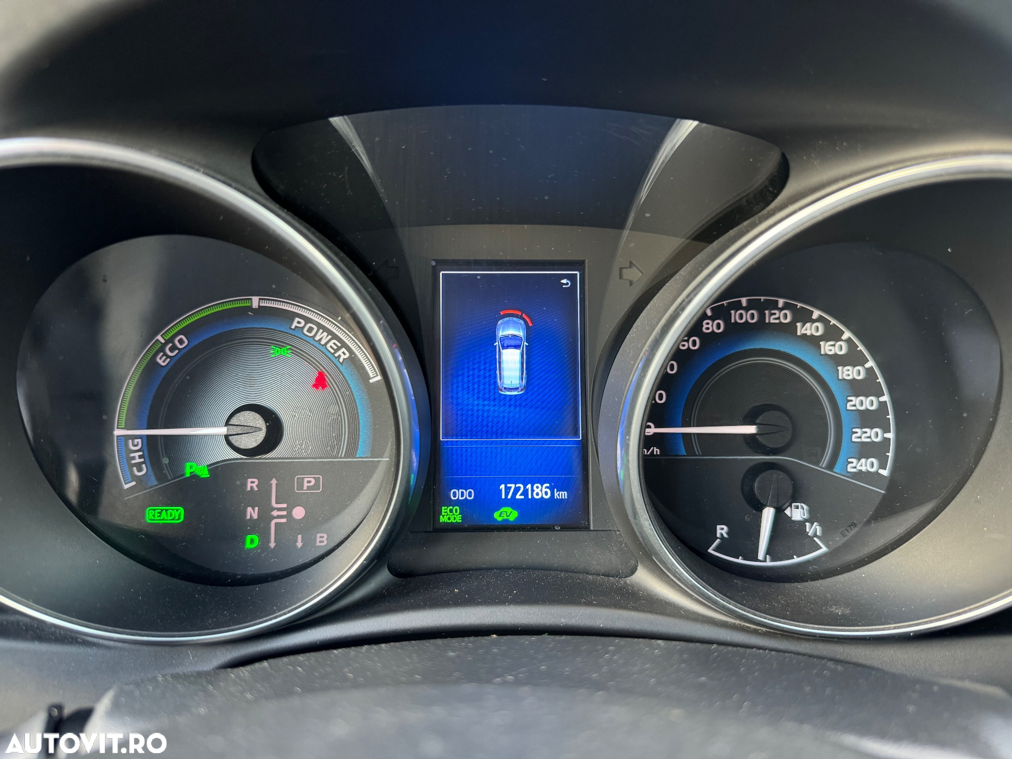 Toyota Auris 1.8 L VVT-i Hybrid Sol - 28