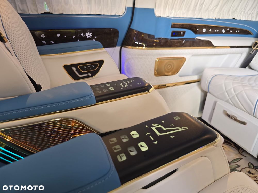 Mercedes-Benz Klasa V 300 extralang 9G-TRONIC Special Edition Avantgarde - 17
