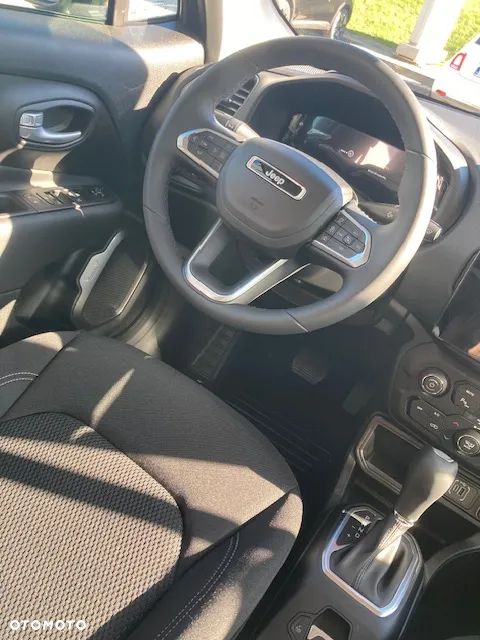 Jeep Renegade 1.5 T4 mHEV Altitude FWD S&S DCT - 16