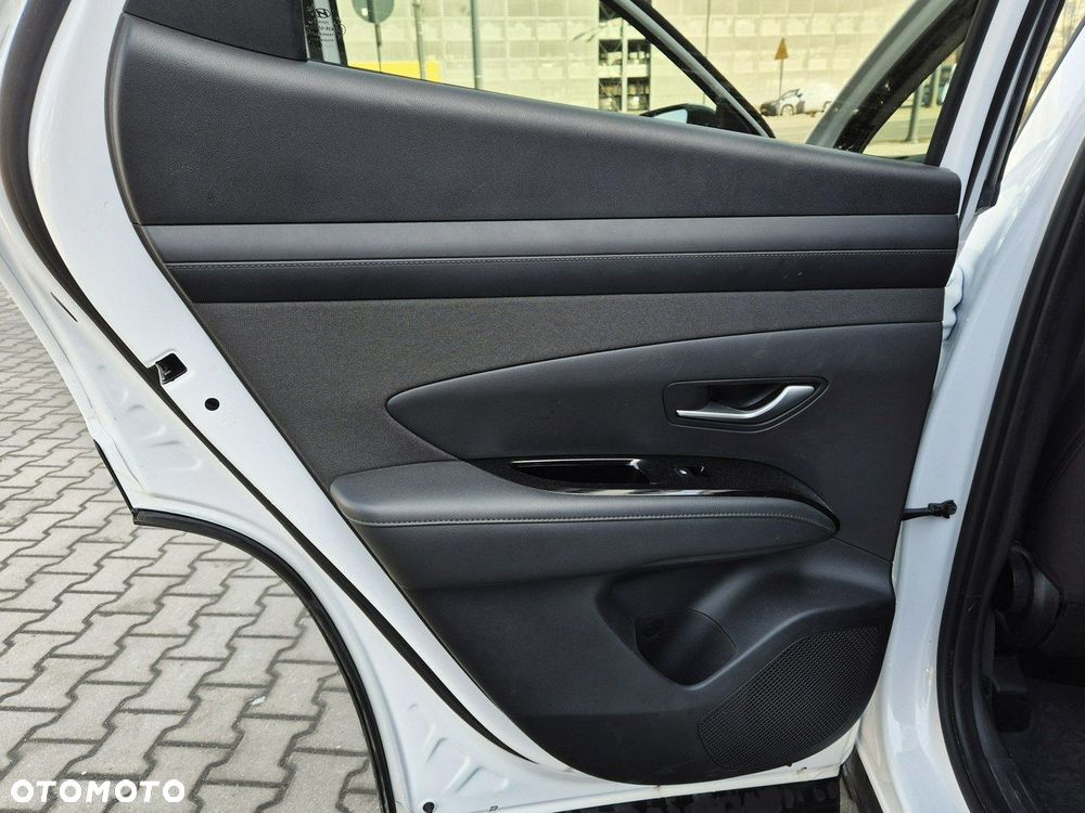 Hyundai Tucson 1.6 T-GDi HEV Smart 2WD - 16