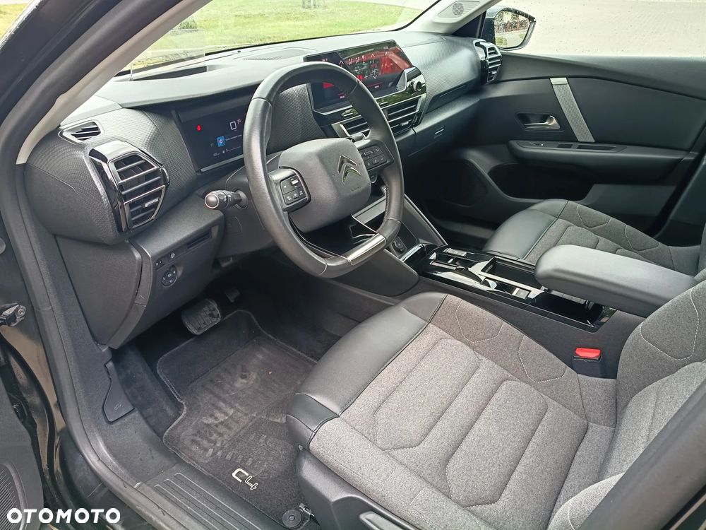 Citroën C4 BlueHDi 130 Stop&Start EAT8 SHINE - 16