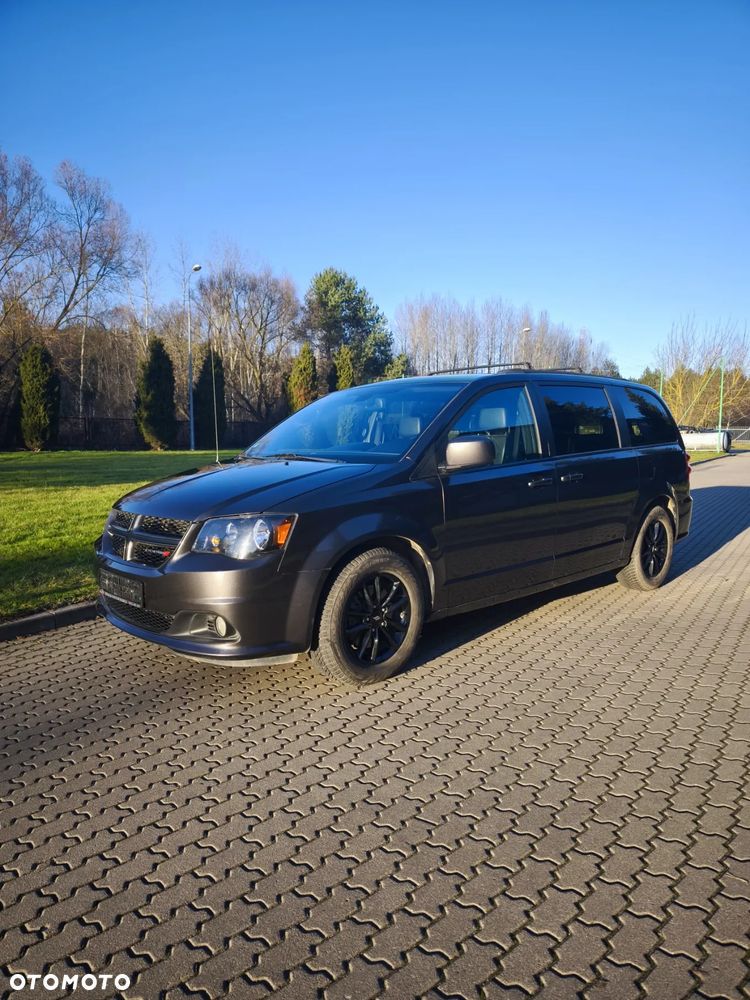 Dodge Grand Caravan 3.6 R/T - 1