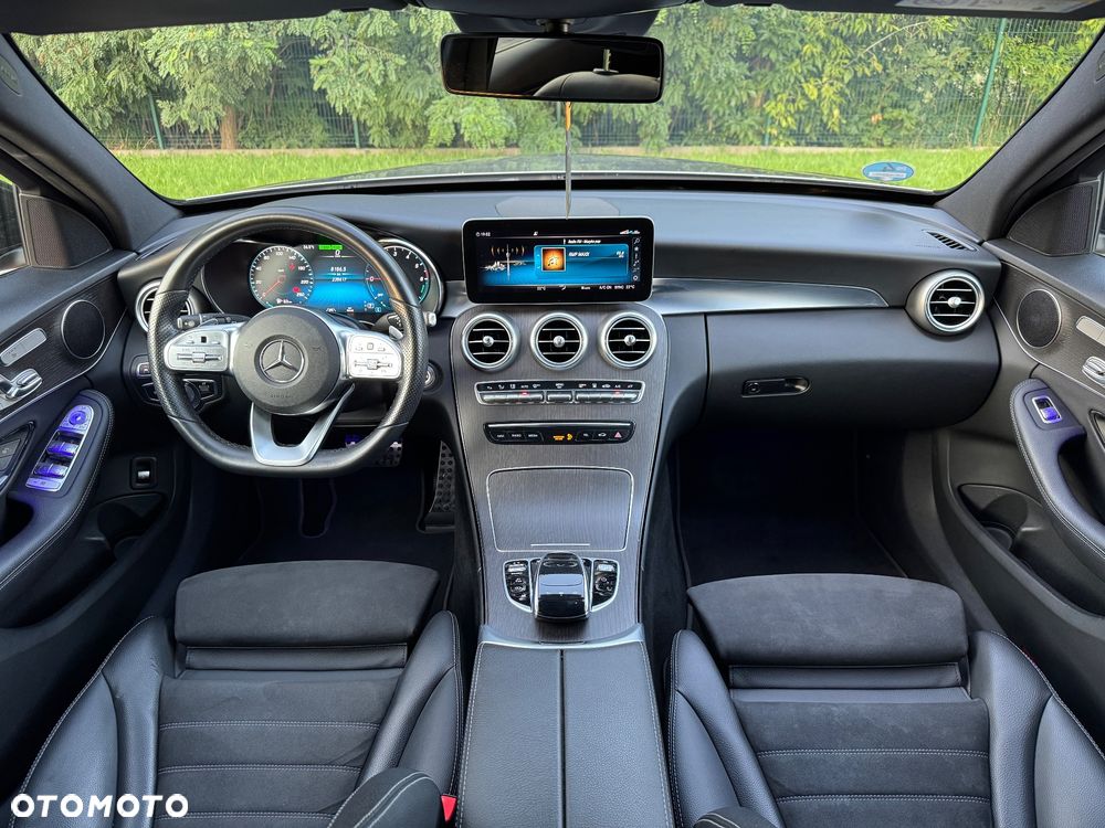 Mercedes-Benz Klasa C 300 e 9G-TRONIC AMG Line - 28