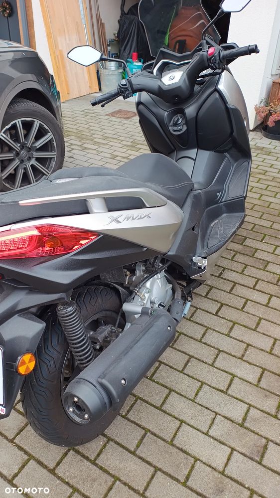 Yamaha X-max - 9
