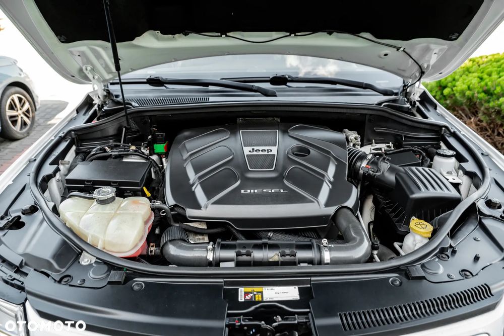 Jeep Grand Cherokee - 40