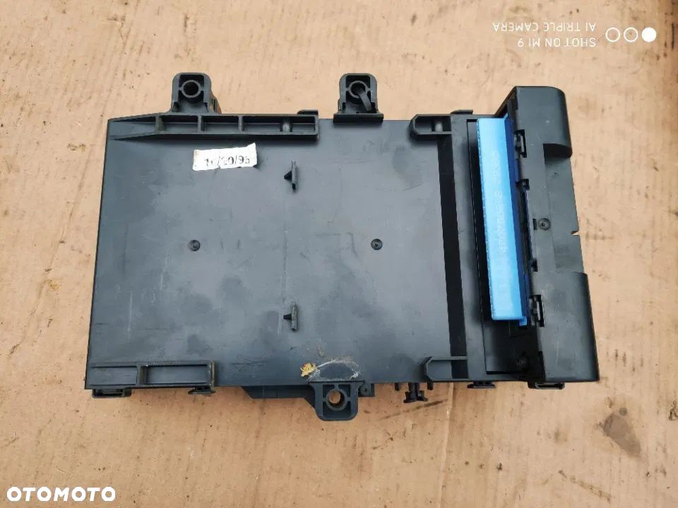 skrzynka elektryczna bezpiecznikÓw przekaźników chrysler voyager ii - 7