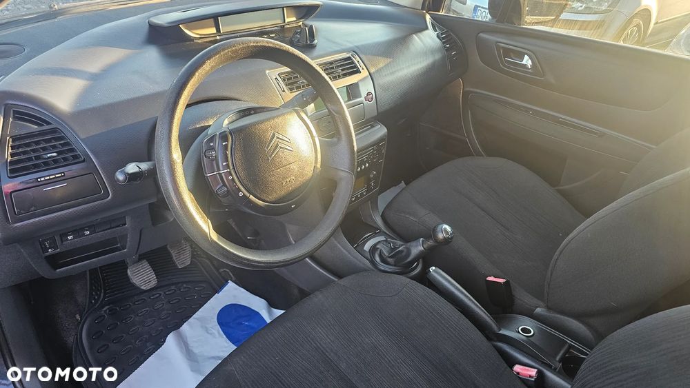 Citroën C4 1.4 16V Equilibre - 15