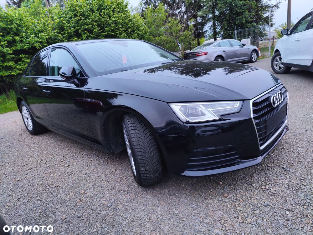 Audi A4 Limousine 1.4 TFSI Design S tronic - 9