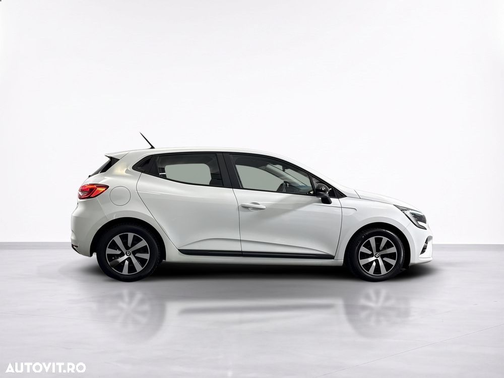 Renault Clio - 7