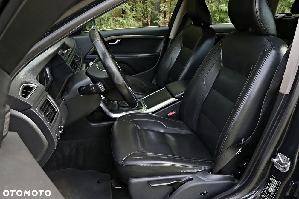 Volvo V70 D3 Geartronic Kinetic - 27