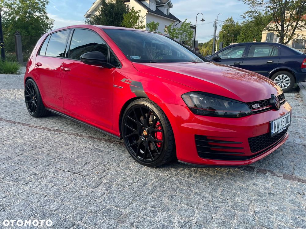 Volkswagen Golf GTI Performance BlueMotion Technology DSG - 3