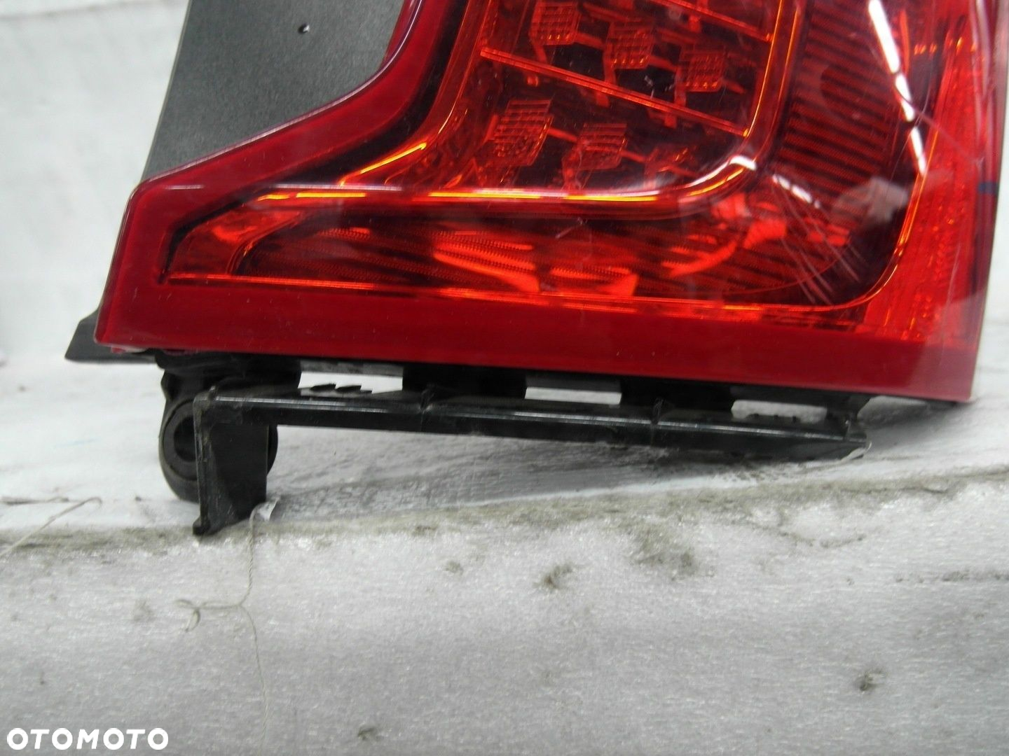 VOLVO XC90 II BDB EUROPA  WSZYSTKO ŚWIECI LAMPA TYLNA PRAWA - 9
