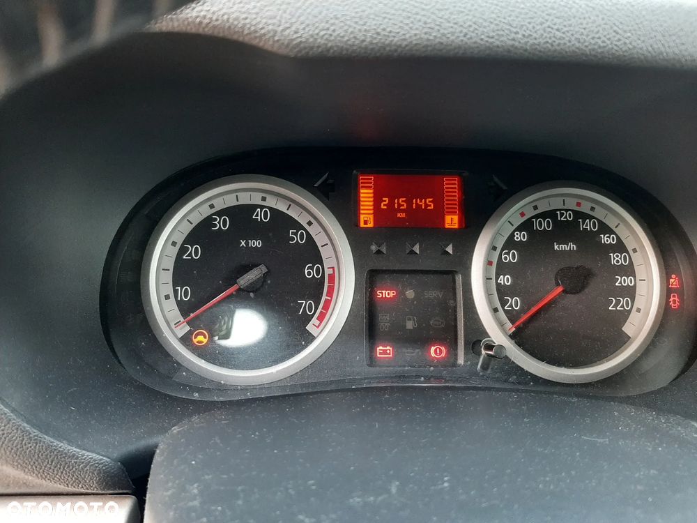 Renault Clio 1.2 16V Campus - 5