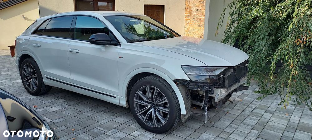 Audi Q8 - 14