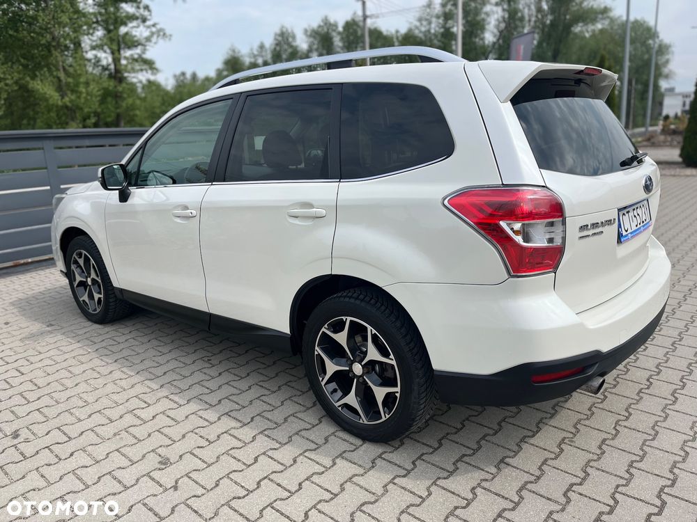 Subaru Forester 2.0XT Platinum Lineartronic EU6 - 14