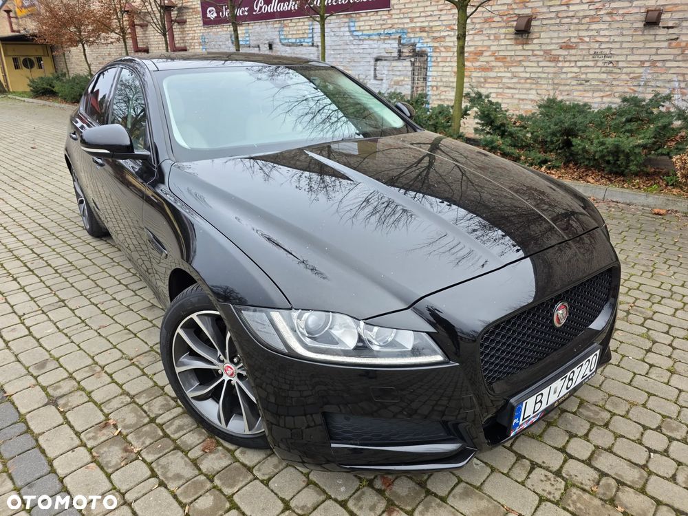 Jaguar XF - 4
