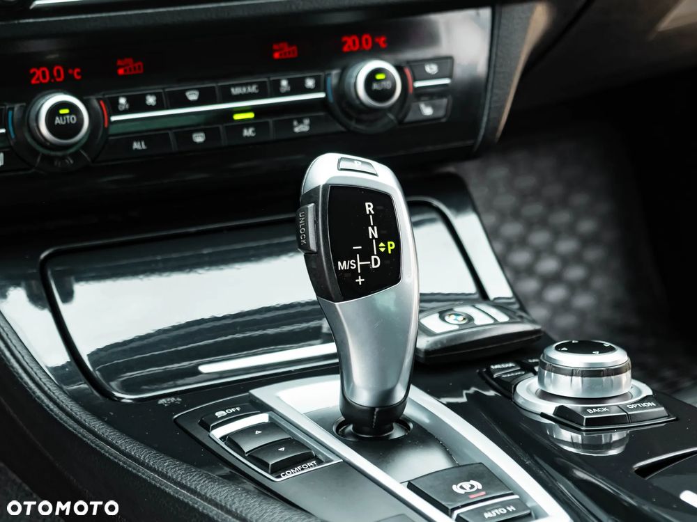 BMW Seria 5 520d Sport-Aut - 19