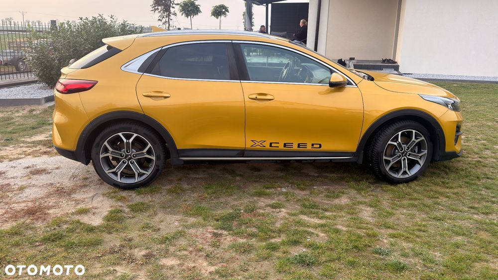 Kia XCeed - 12