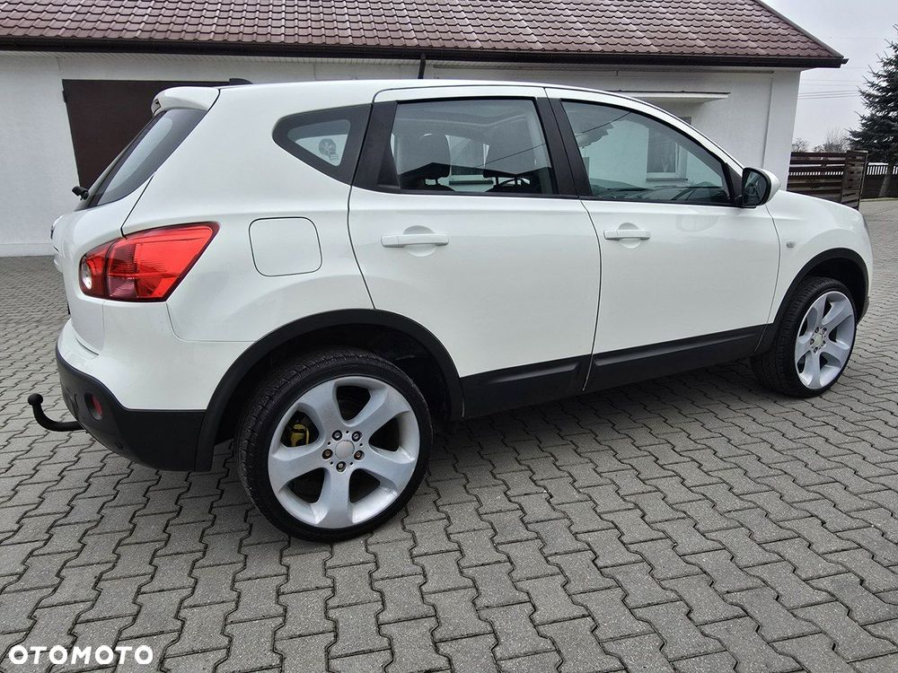 Nissan Qashqai - 11
