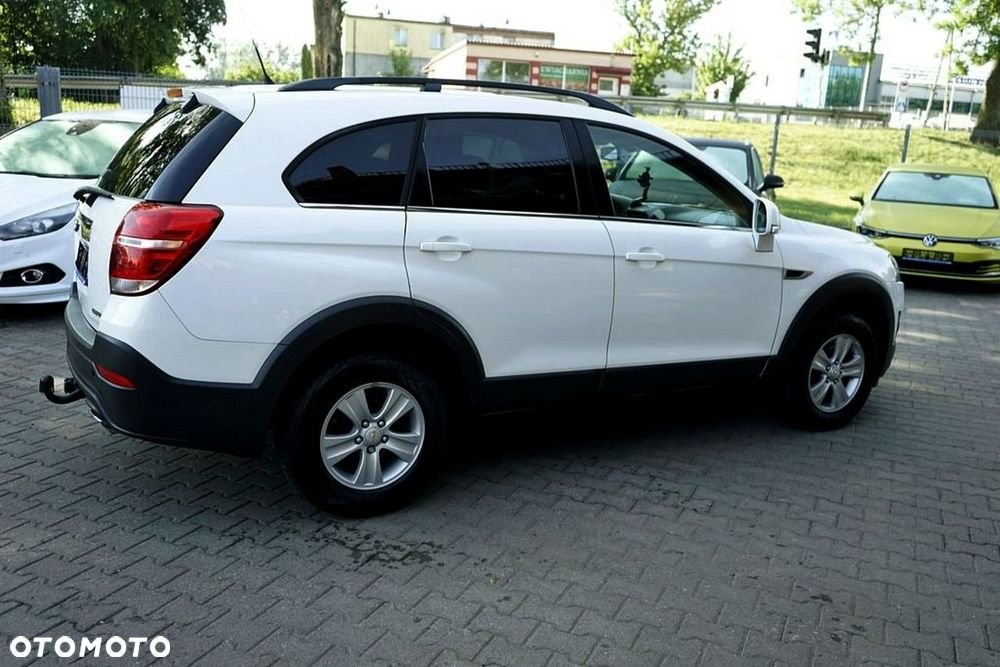 Chevrolet Captiva 2.2 2WD LS - 8