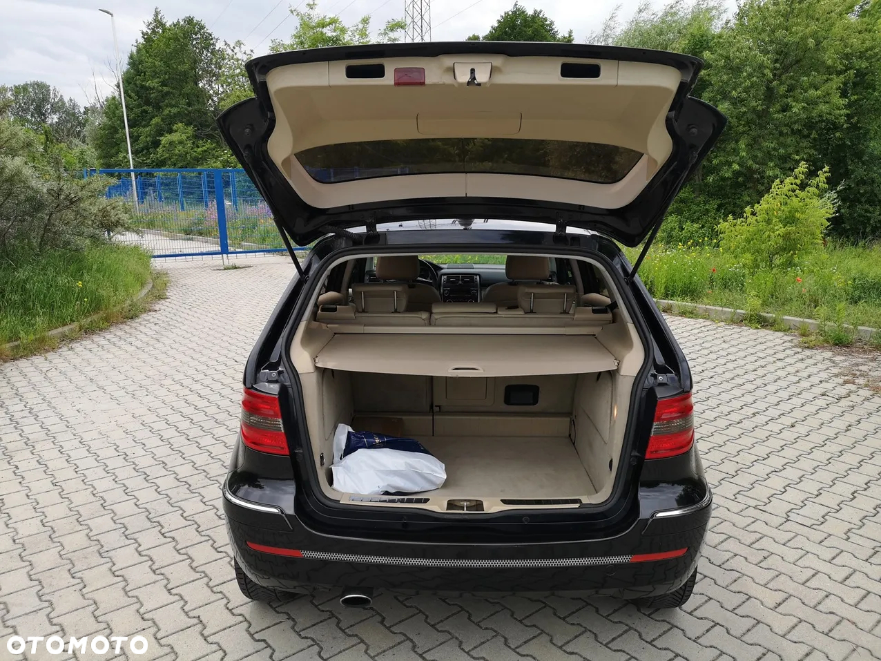 Mercedes-Benz Klasa B 200 CDI DPF Autotronic Grand Edition - 21