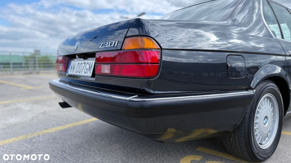 BMW Seria 7 730iL - 8
