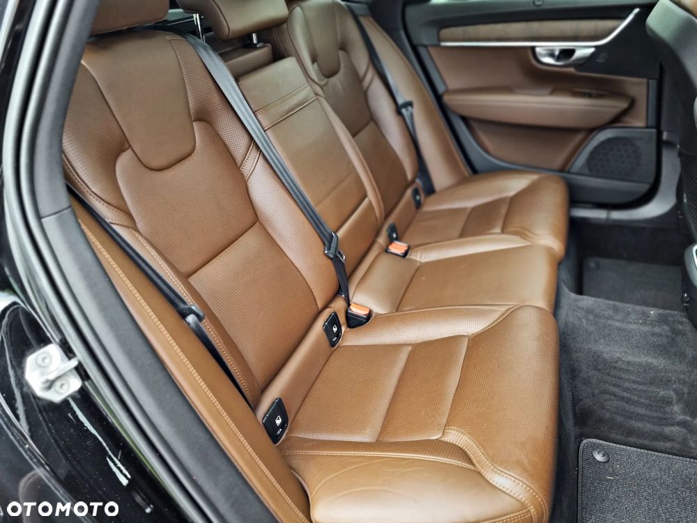 Volvo V90 Cross Country B4 D AWD Geartronic Pro - 36