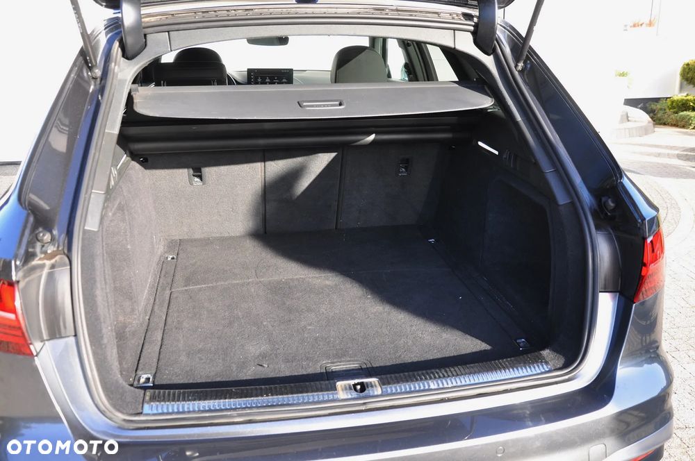 Audi A4 Avant - 32