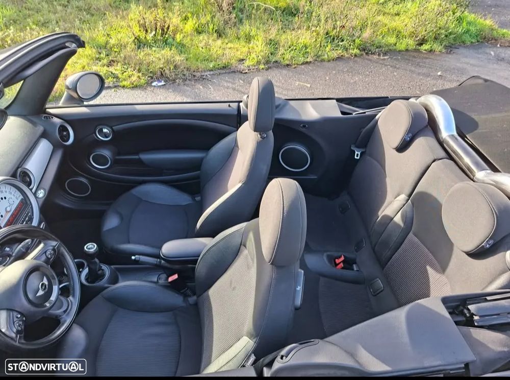 MINI Cabrio Cooper D - 27