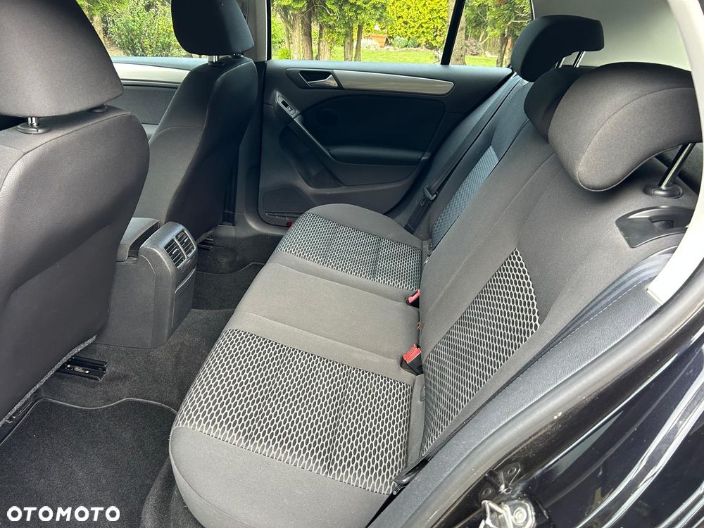 Volkswagen Golf - 9