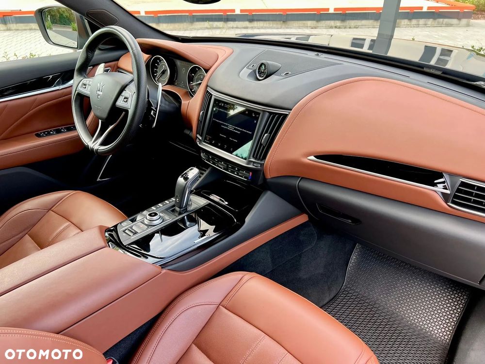 Maserati Levante - 26