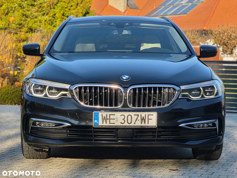 BMW Seria 5 530i xDrive Luxury Line sport - 13